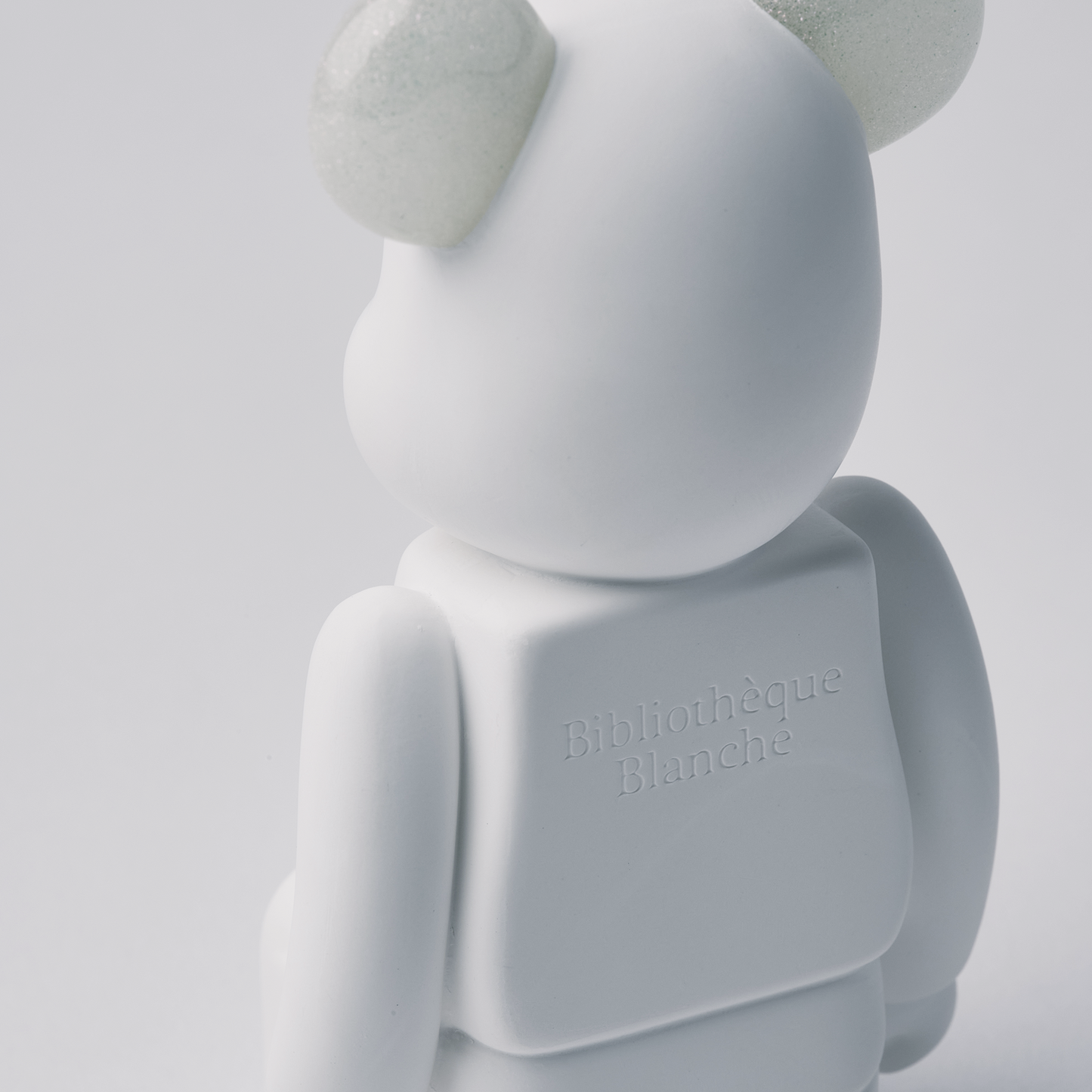 BE@RBRICK AROMA ORNAMENT No.0 LUMINOUS WHITE