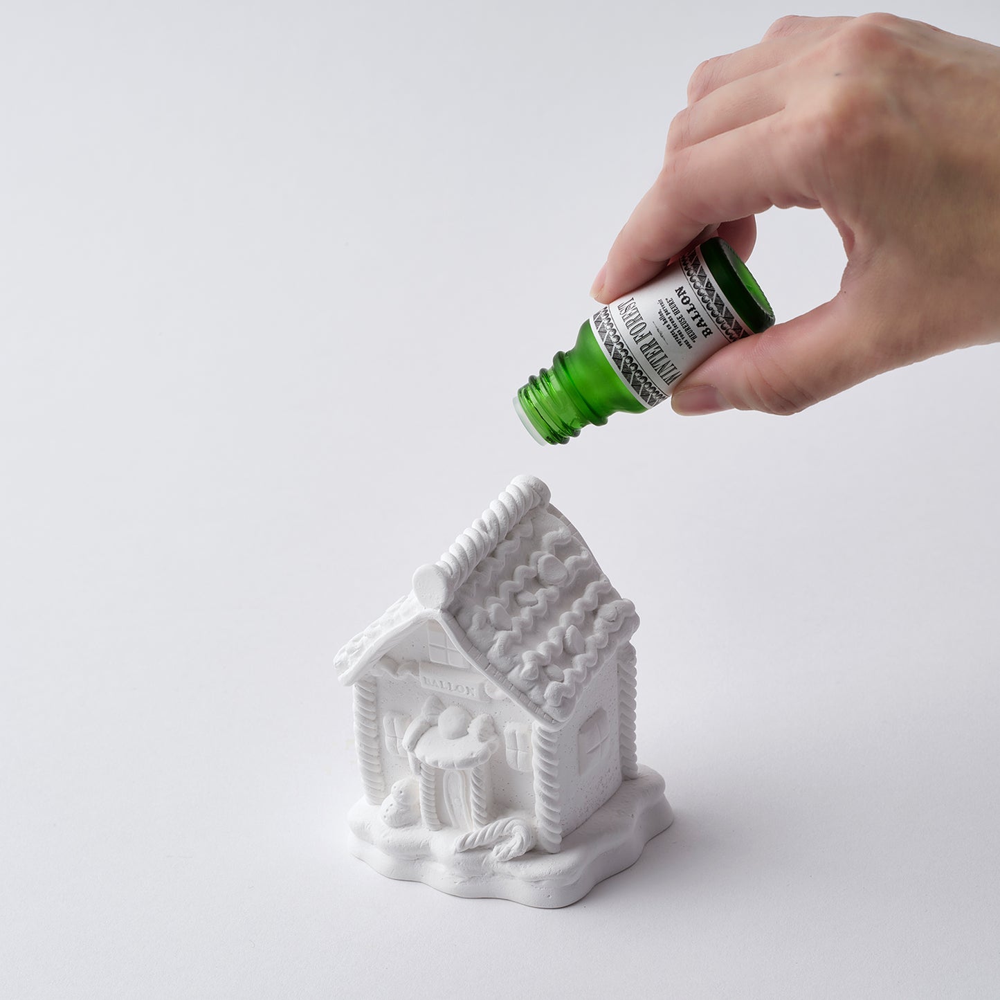 【NOEL】アロマオーナメント　ヘクセンハウス【お菓子の家】