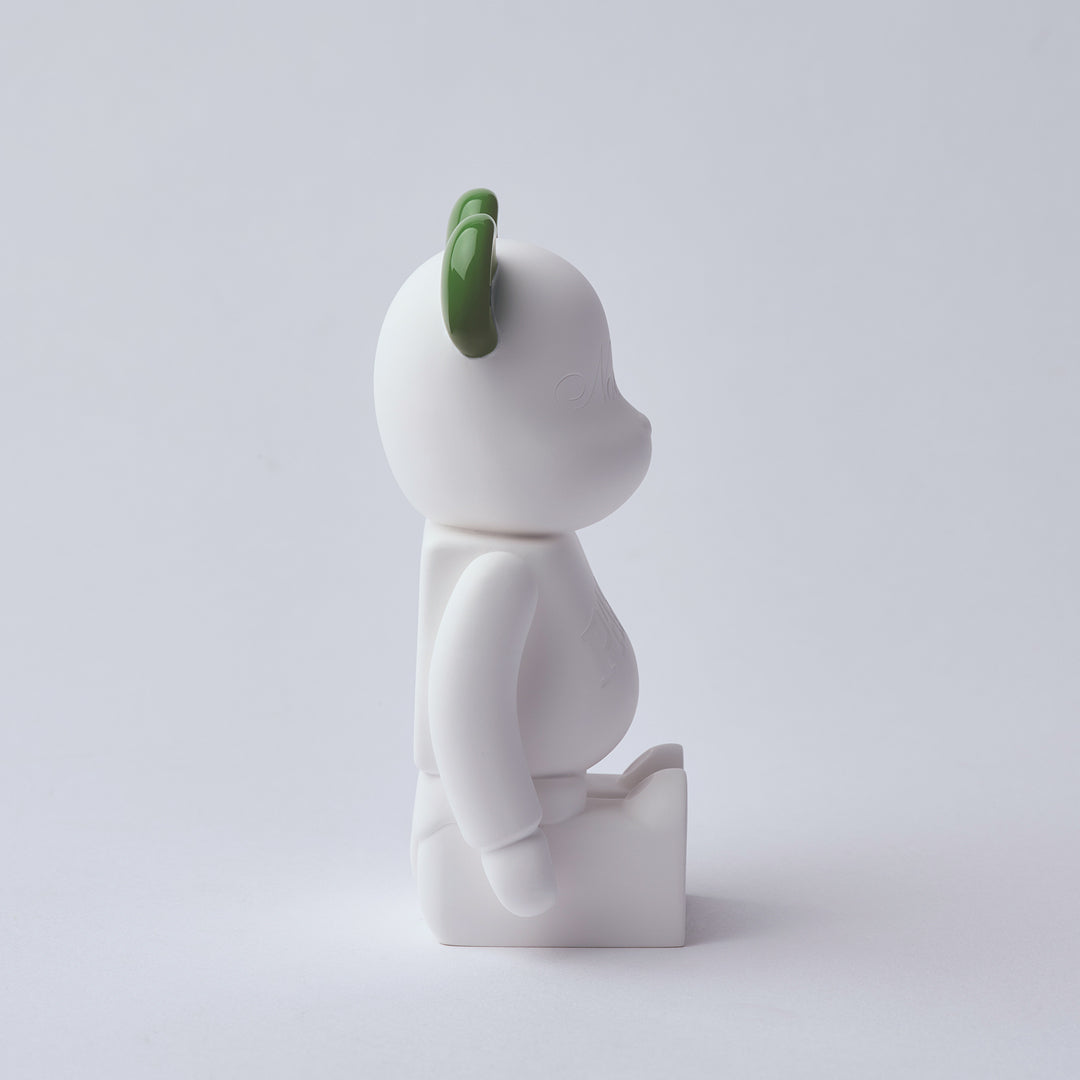BE@RBRICK AROMA ORNAMENT No.+33 Not in Paris / WHITE