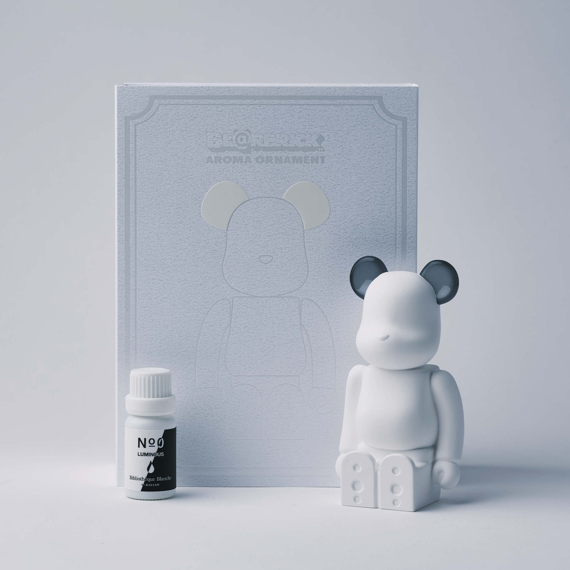 BE@RBRICK AROMA ORNAMENT No.0 LUMINOUS GRAY